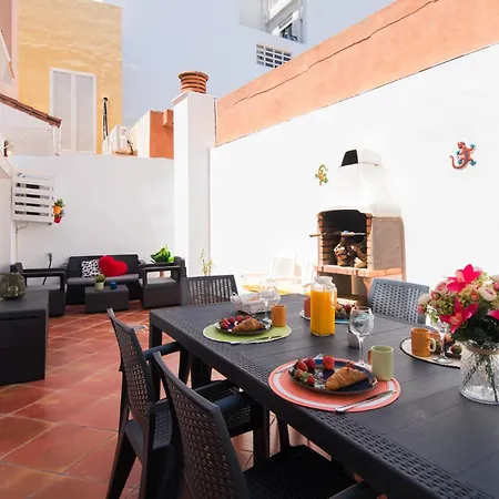 Atarazanas River Road * Малага