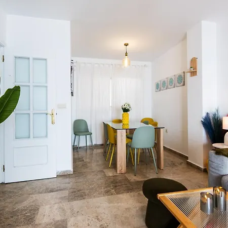 Atarazanas River Road Малага