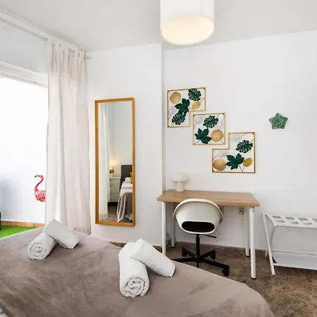 Atarazanas River Road Апартаменты