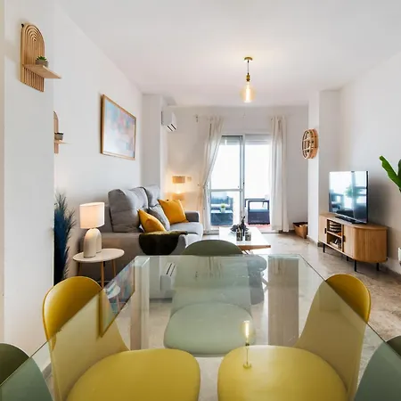 Апартаменты Atarazanas River Road Малага